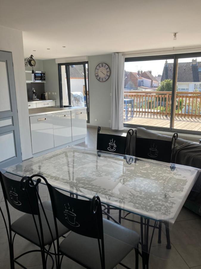 Appartement Meuble Кале Екстериор снимка